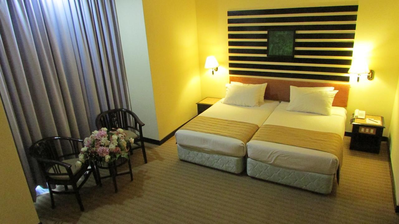 Felda Residence Hot Springs Sungkai Exterior foto