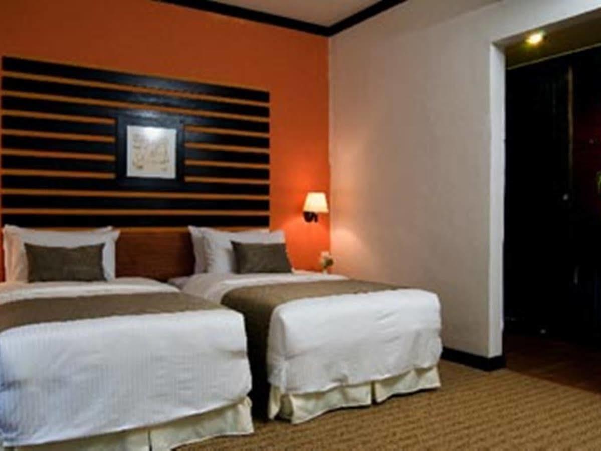 Felda Residence Hot Springs Sungkai Exterior foto